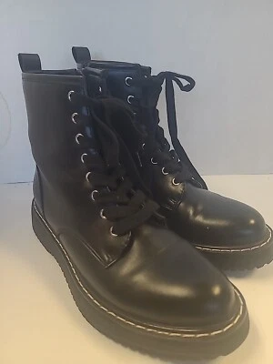 Bota de combate Madden Girl Kurrt preta com cadarço tamanho 8 1/2 - Imagem 1 de 4