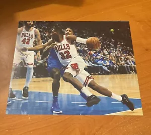 KRIS DUNN Autographed 8x10 Photo SIGNED AUTO - Picture 1 of 2