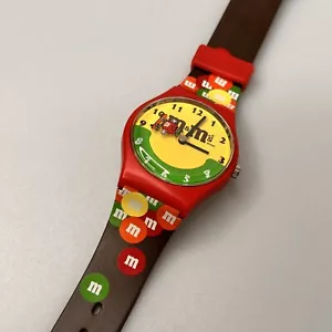 Reloj M&Ms 1994 Candy Edition Spec Skateboarding Rojo Cuarzo Analógico - Imagen 1 de 4