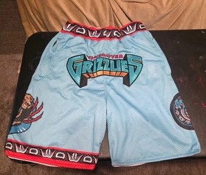 Pantaloncini NBA: Uomo Taglia M: etichetta senza marchio, VANCOVER GRIZZLIES, bianco, usati - Foto 1 di 4