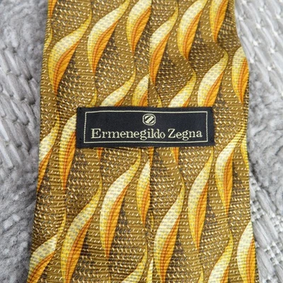 Vintage Ermenegildo Zegna Tie Brown/Gold Made In Italy Silk Geometric Leaf Print - Image 1 of 4