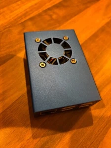 Raspberry Pi in ICY BOX Aluminiumgehäuse (IB-RP106 Blue) mit aktivem Lüfter – fu - Bild 1 von 2
