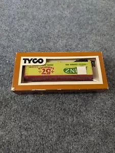 Tyco 40' Heinz 57 Pickle Refrigerator Box Car with box #484 - Picture 1 of 6