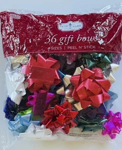 36 Count Gift Bows 4 Sizes Peel N' Stick - Picture 1 of 2
