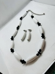 Vintage Black & White Bead 18" Necklace & Earrings Retro Lucite, 1960s Mod Style - Picture 1 of 6