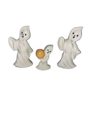 Estatuillas de Halloween vintage de 1983 de cerámica Ghost Family Foto 1 de 2