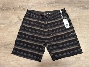 VISSLA Mens Camber 18.5” Sofa Surfer Striped Soft Fleece Shorts Size M Black - Picture 1 of 8