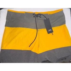 Oakley Mens Ollie Block Melange 18" Board Shorts, Yellow/Grey, Size 31, NWT - Picture 1 of 4