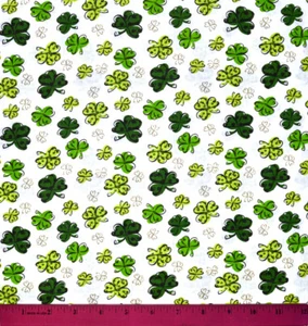 Tela de día de San Patricio - MEDIA YARDA - Repolchado 100 % algodón tréboles pequeños blanco - Imagen 1 de 1