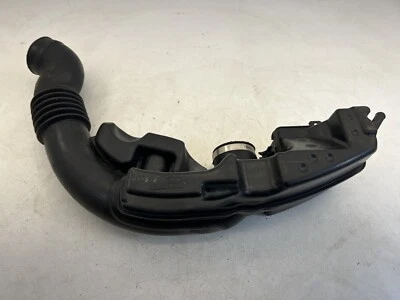 Subaru Outback 2013 2,5 L manguera de conducto de admisión de aire OEM. Foto 1 de 4