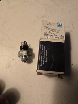 NOS 1967-80 GM Chevy Gmc Truck 1973-81 Corvette  Vega Backup Switch  3938481 Oem - Image 1 of 2
