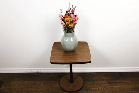 vintage mcm tulip side table Cover