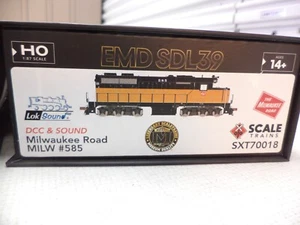 ScaleTrains Ho SXT70018, SDL39 locomotive, Milwaukee Road 585, DCC sound, - Picture 1 of 3