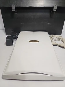 Mustek Plug-n-Scan 1200 CP Flatbed Scanner With Cords AND TRAVEL CASE Turns On - Photo 1/8