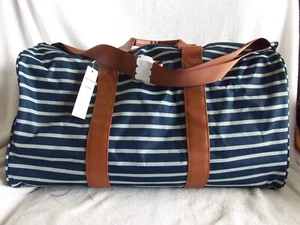 NEW - NO BOUNDARIES Barrel Weekender Carry-On Bag Blue & Gray Stripes - Picture 1 of 7