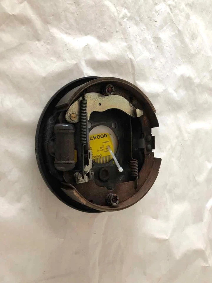 2002 SATURN VUE Rear Brake Drum Backing Plate Shield Cover Left Driver Side LH - Image 1 of 4