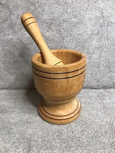 "Mortero y mortero de madera tallado a mano vintage de 5,5"" de alto" - Imagen 1 de 9