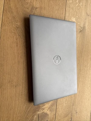 Dell Latitude 5520, 15,6’‘, Intel Core i7-1185G7, 16GB RAM, 512GB SSD Windows 11 - Bild 1 von 4