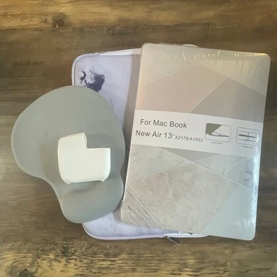 MacBook Air 13” 2018-2020 funda blanda morada con carcasa rígida Foto 1 de 4