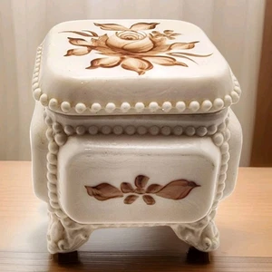 Milk Glass Trinket Box Hand Painted Westmoreland's Beaded Edge Pattern - Picture 1 of 11