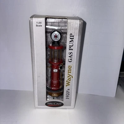 SpecCast Gearbox Allis-Chalmers 1920's Wayne Gas Pump Diecast  Replica 1:25 - Image 1 of 4