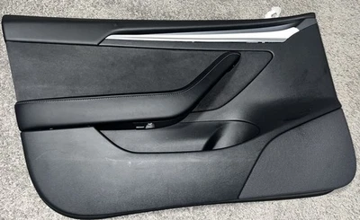 Tesla Model 3 2021 panel de puerta delantera lado del conductor Foto 1 de 4