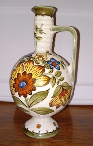 Signed Vintage Royal Zuid Holland GOUDA Pottery Mint Orig Label 8.5" tall - Picture 1 of 11