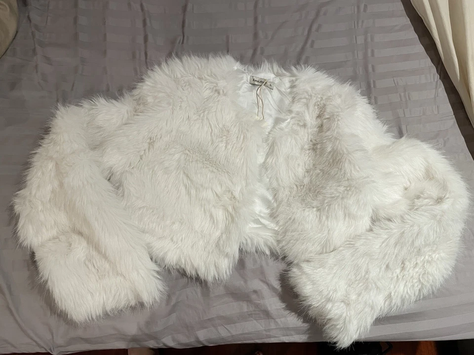 Fur Jacket, Crop Size XL For Curvy Lady.  - Image 1 of 1