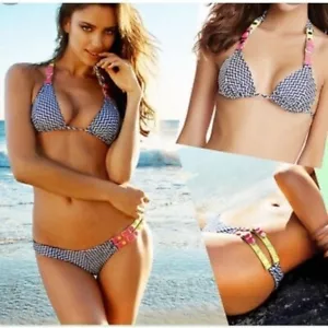 Beach bunny bikini top - Picture 1 of 5