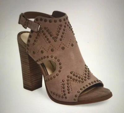 Jessica Simpson 8.5 M Rhylee Tacón Alto Tachonado Gamuza Taupe Sandalia Botas Nuevas en Caja Foto 1 de 4