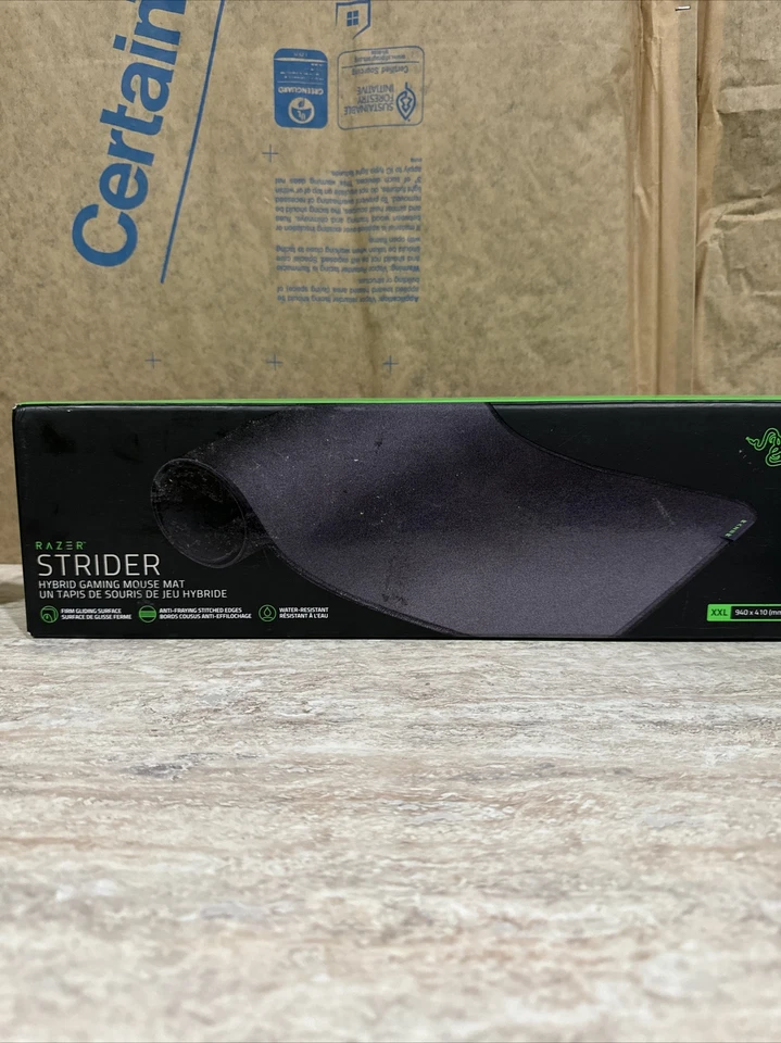 Razer - Alfombrilla de ratón híbrida para juegos Strider (XXL) - negra Foto 1 de 1