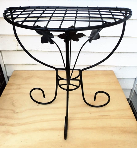 METAL WIRE PLANT STAND TABLE HALF MOON DEMI LUNE CONSOLE SEMI CIRCULAR FLOWERS Cover