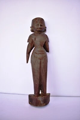 Antigua figura de muñeca de madera Marapachi Bommai 7" tallada a mano estatua arte indio "56 Foto 1 de 4