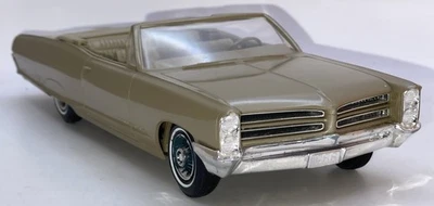 MPC 1966 Pontiac Bonneville Convertible Promo 1/25 Martinique Bronze Met VF-XLNT - Image 1 of 4