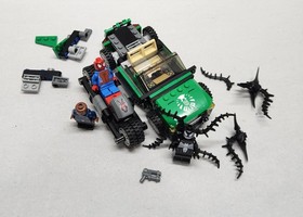 LEGO Marvel Super Heroes: Spider-Man: Spider-Cycle Chase (76004) Parts