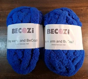 Menge 2 Knäuel Becozi Royal Blue Jumbo Chenille Garn 8 Unzen 15 Yard pro Stück - Bild 1 von 3