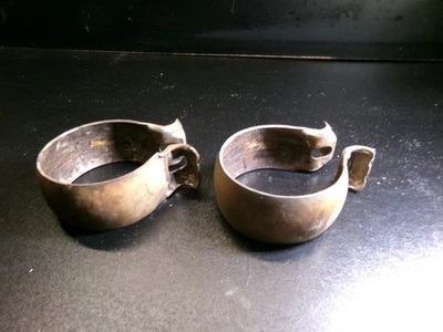 Abrazadera silenciador escape 2 piezas 0004901241 06-11 Mercedes Benz W164 ML350 ML500 Foto 1 de 4