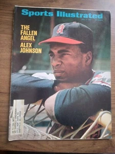 Sports Illustrated July 5 1971 Alex Johnson California Angels - Picture 1 of 3