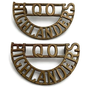 Queens Own Highlanders (Seaforth & Camerons) Regiment Shoulder Title Badge PAIR - Picture 1 of 3