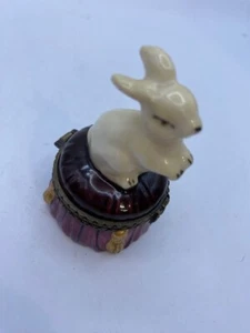 Small Trinket Box White Bunny Standing On A  Purple Ottoman Pre Owned  - Picture 1 of 9
