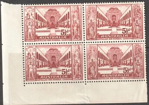 AUSTRALIA 1958 WAR MEMORIAL - BLOCK OF 4 - Picture 1 of 2