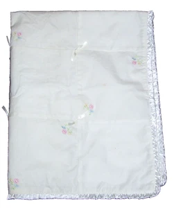 Carters Sweet Daisy Baby Blanket White Patchwork Satin Floral Ruffle Edge - Picture 1 of 4