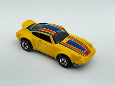Hot Wheels Redline PORSCHE CARRERA 911 Yellow Enamel Flying Colors Very Nice !! - Image 1 of 4