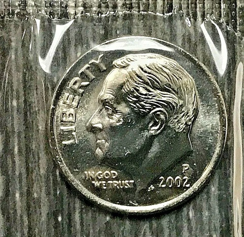 2002 P D  GEM BU Roosevelt Dime  in mint cellos Cover