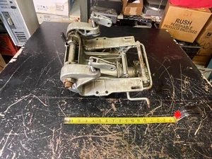 Suzuki DT40 Outboard Trim Tilt Clamp Swivel Bracket Assembly 1994 - Picture 1 of 24