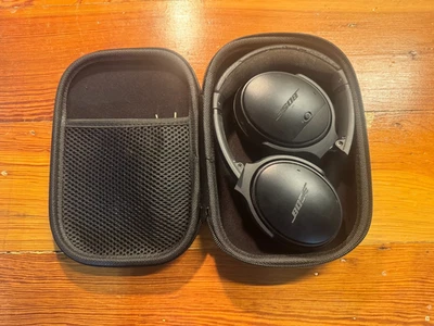 Bose QuietComfort 35 II (QC35 II) Noise Cancelling Headphones - FOR PARTS/REPAIR - Image 1 of 4