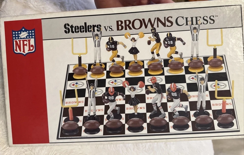 Steelers vs Browns NFL Chess Set Vintage Never Used - image 1 of 4