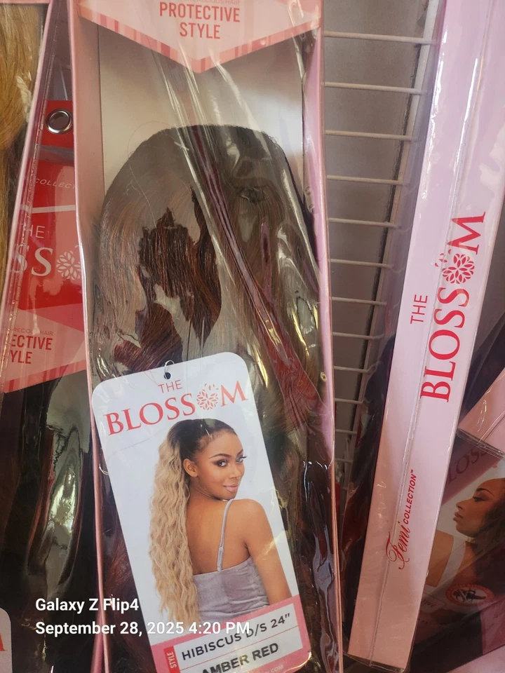 Cabello 100% humano para colas de caballo. Recto, rizado u húmedo y ondulado. (Marca Blossom)  Foto 1 de 4