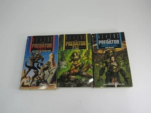 Aliens Vs Predator War S.D. Perry First Print  Paperback Lot 3 -War Prey Hunter - Picture 1 of 14