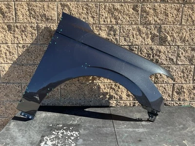 Guardabarros derecho Ford Expedition 2018 2019 2020 2021 2022 2023 2024 OEM usado Foto 1 de 4